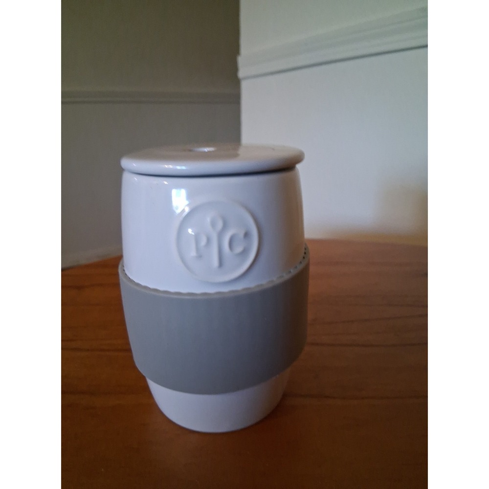 Pampered Chef Ceramic Microwave Egg Cooker with Silicone Sleeve #1529